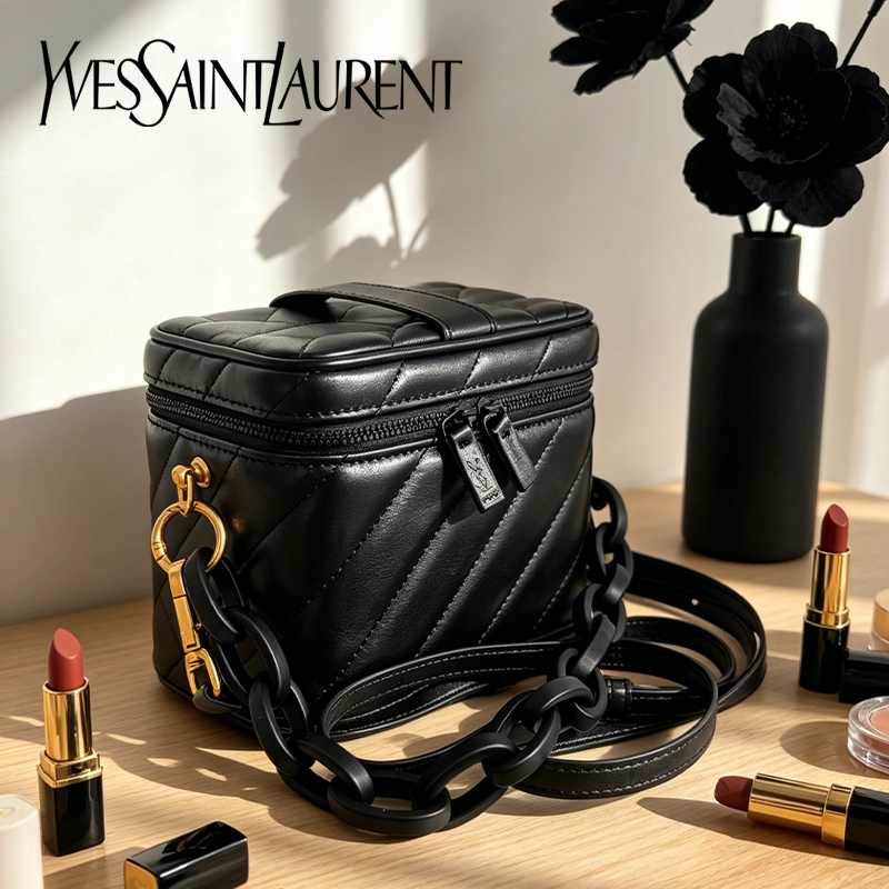 Ysl Beauty Makeup Bag - Czarna pikowana mini kosmetyczka YSL Yves