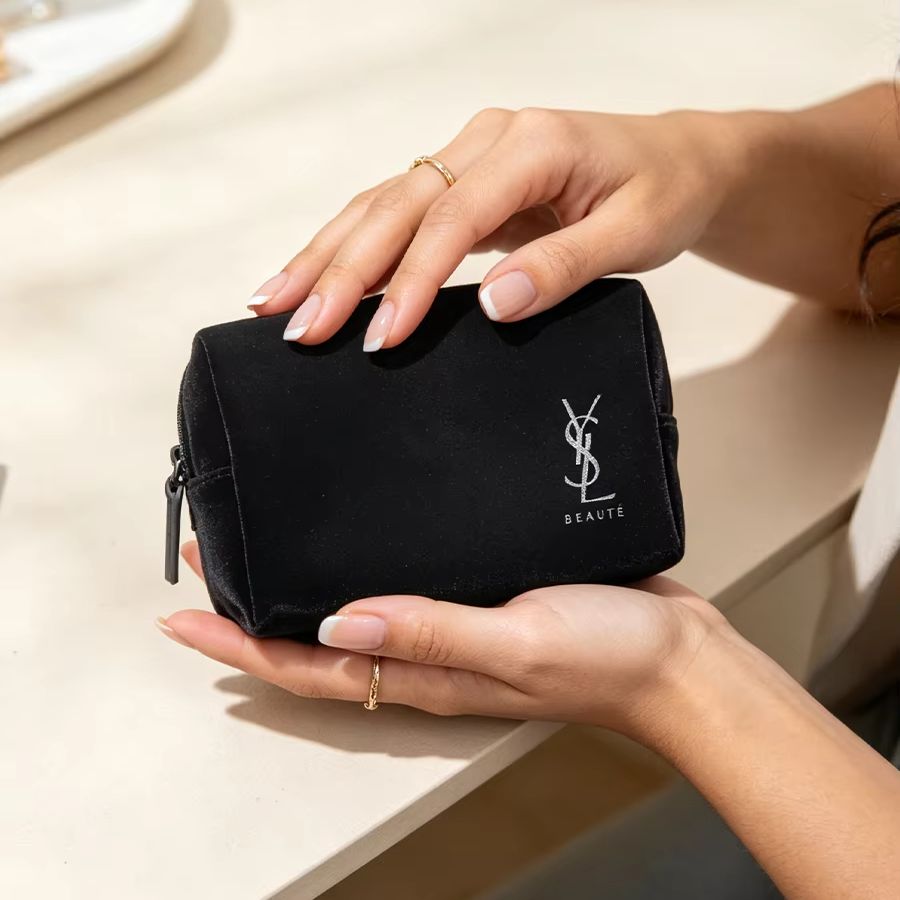 Czarna kosmetyczka YSL z nadru – Ysl Beauty Makeup Bag recenzja i cena
