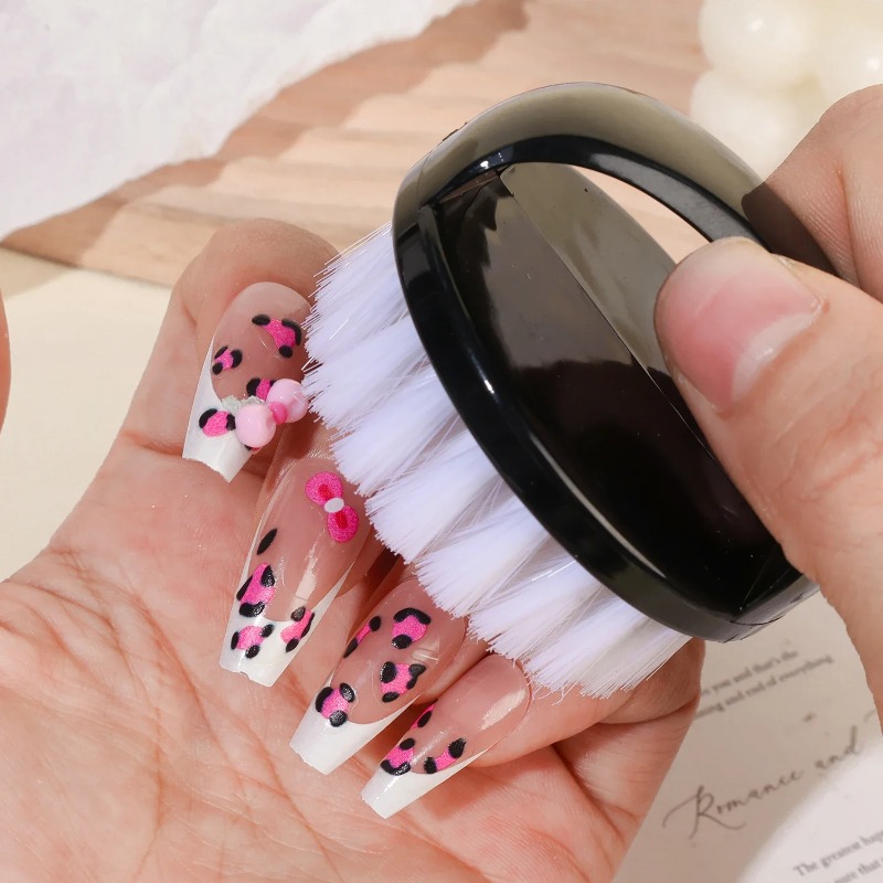 Pędzel do paznokci oznacza pęd – Makeup Beauty Ro recenzja i cena