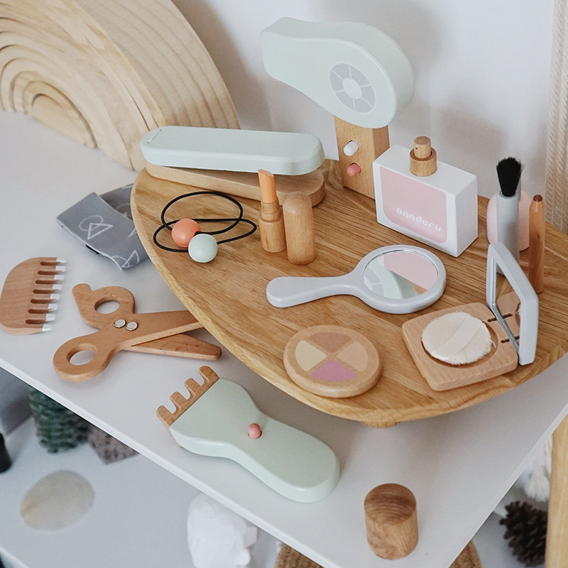 Nowy Drewniany Zestaw do Makij – Beauty Makeup Set For Kids recenzja i cena