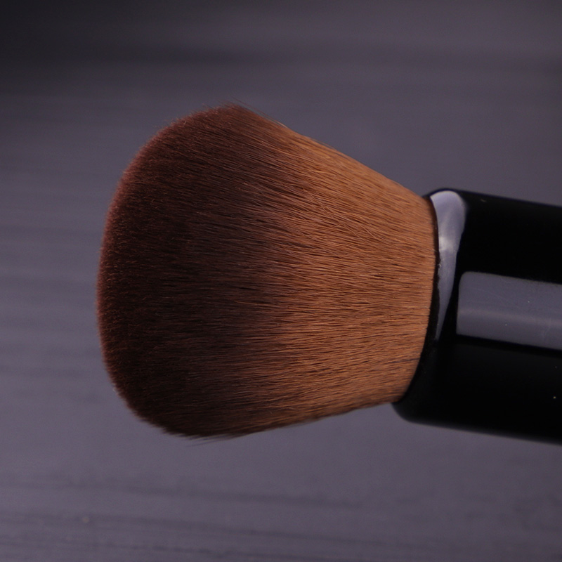 Pędzel do makijażu w proszku D – Concealer Full Coverage recenzja i cena