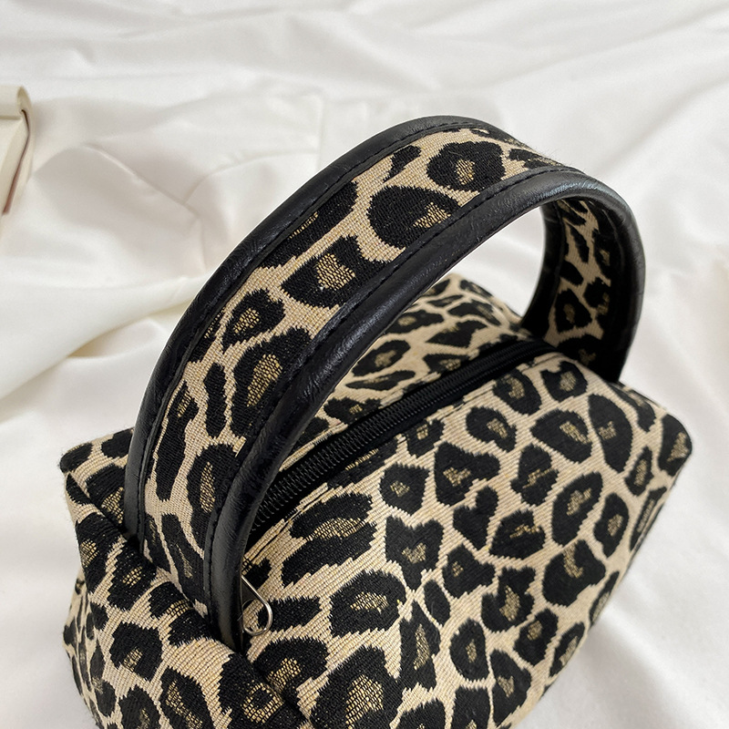 Kosmetyczka w panterkę Luksuso – Ysl Beauty Makeup Bag recenzja i cena