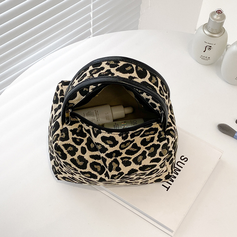 Kosmetyczka w panterkę Luksuso – Ysl Beauty Makeup Bag recenzja i cena